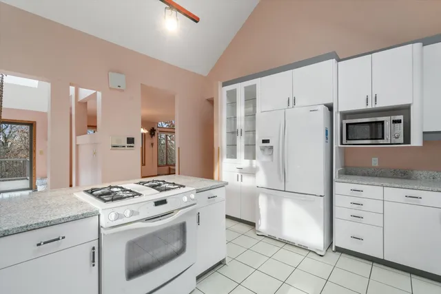 $835,000 | 1249 North Lost Woods Road, Summit, WI 53066