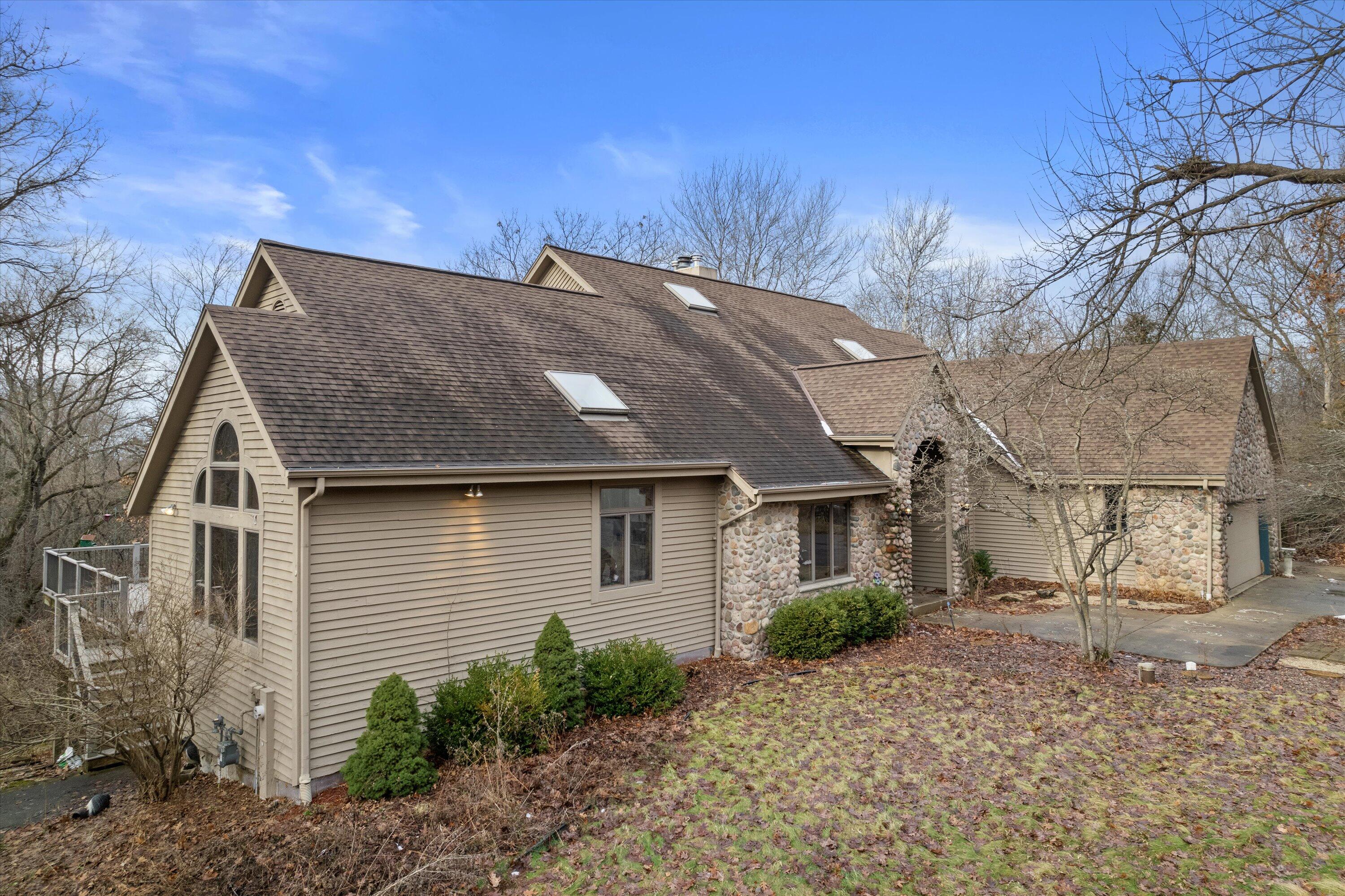 1249 North Lost Woods Road Summit, WI 53066 - Photo 74 of 79 Side of House