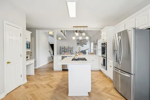 $839,900 | 5512 Brookshire Drive, Nashville, TN 37211