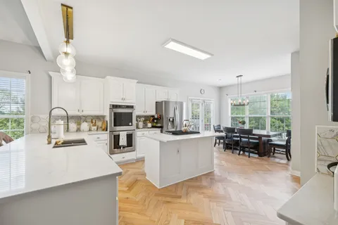 $839,900 | 5512 Brookshire Drive, Nashville, TN 37211