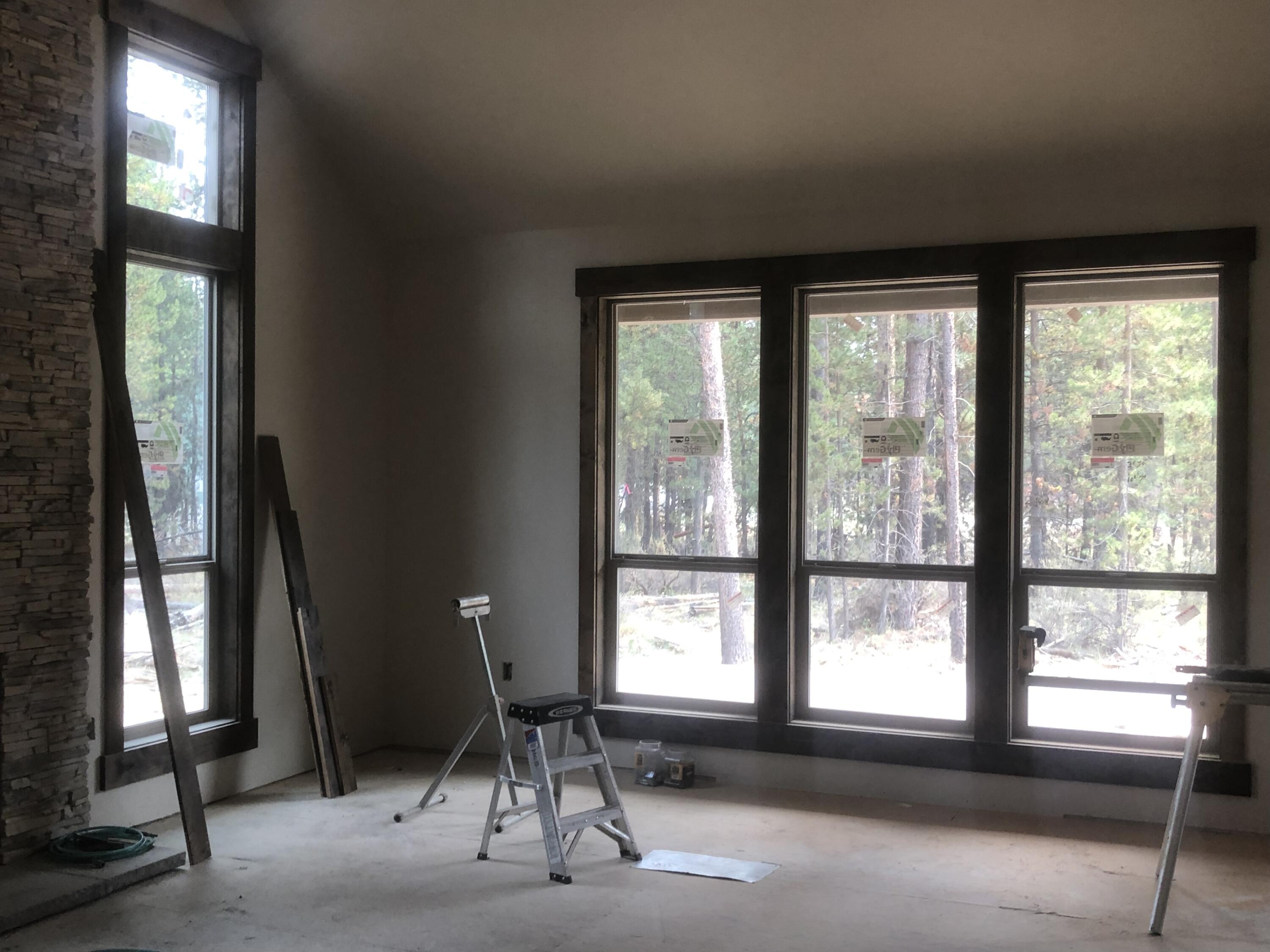 17081 Indio Road Bend, OR 97707 - Photo 5 of 14 Tons of large windows in the great room.