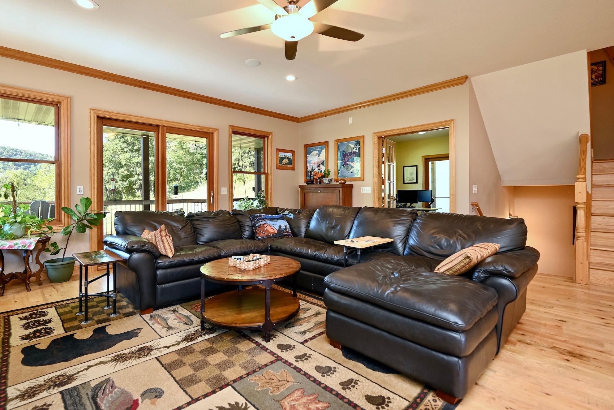 24242 Pfeiffer Hill Road Winona, MN 55987 - Photo 14 of 63
