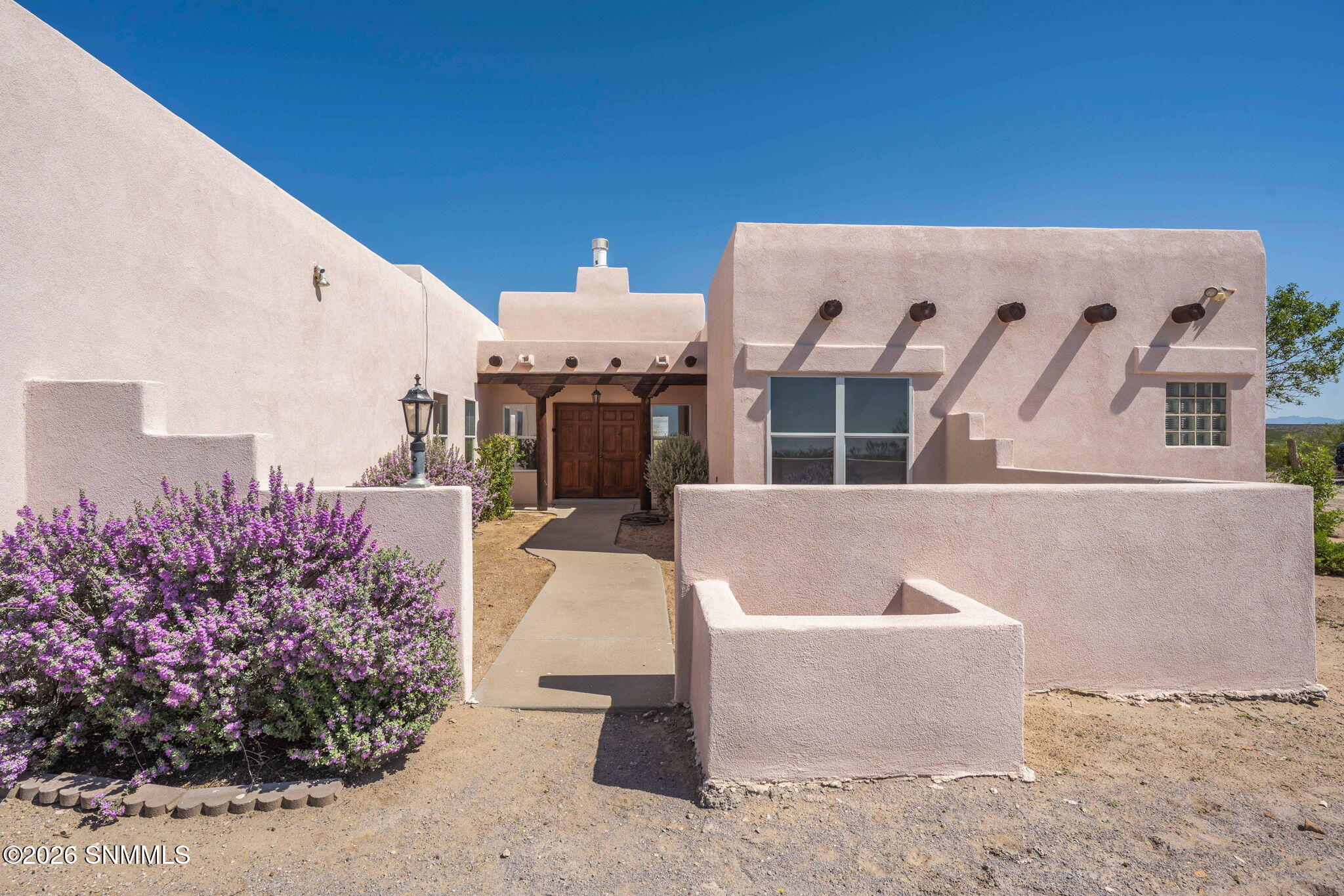 1900 Desert Ridge Rise Road Las Cruces, NM 88012 - Photo 3 of 70 2-web-or-mls-Snappin Homes (DesertRidgeR