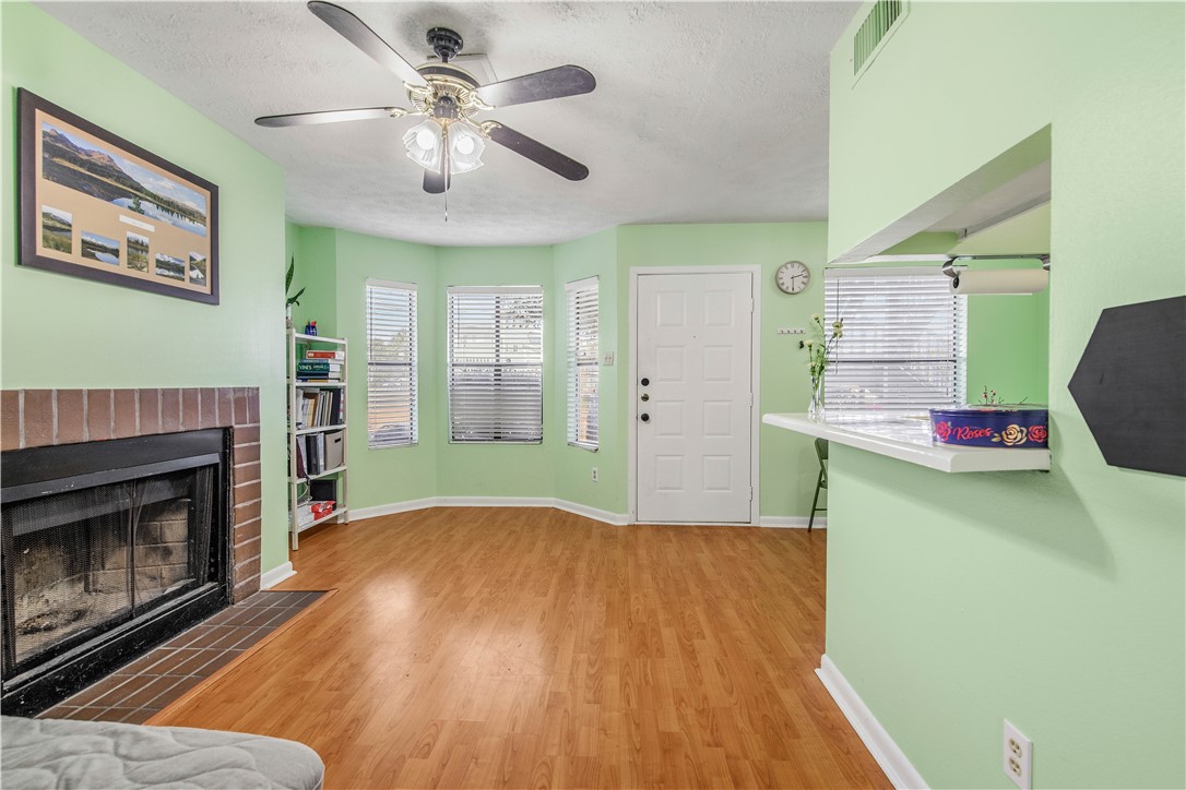 4441 Old College Road, Unit 2105 Bryan, TX 77801 - Photo 2 of 16