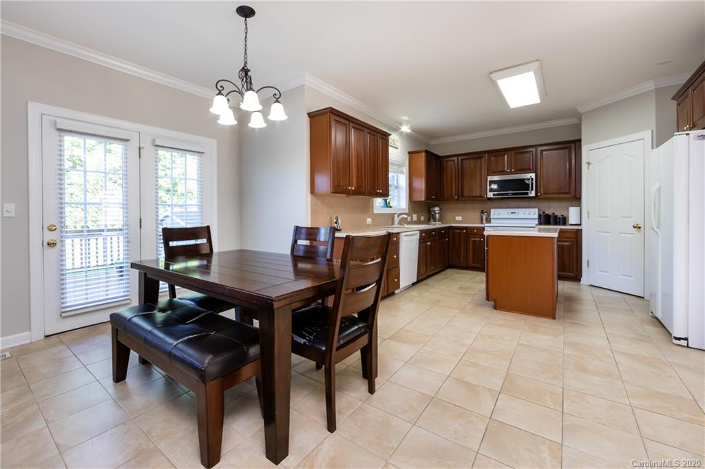 2018 Chipstone Road Charlotte, NC 28262 - Photo 11 of 48 Gallery Image 11