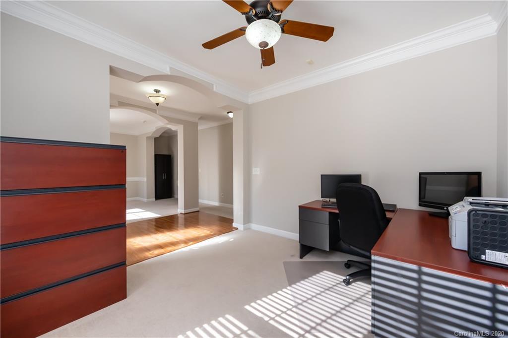 2018 Chipstone Road Charlotte, NC 28262 - Photo 17 of 48 Gallery Image 17