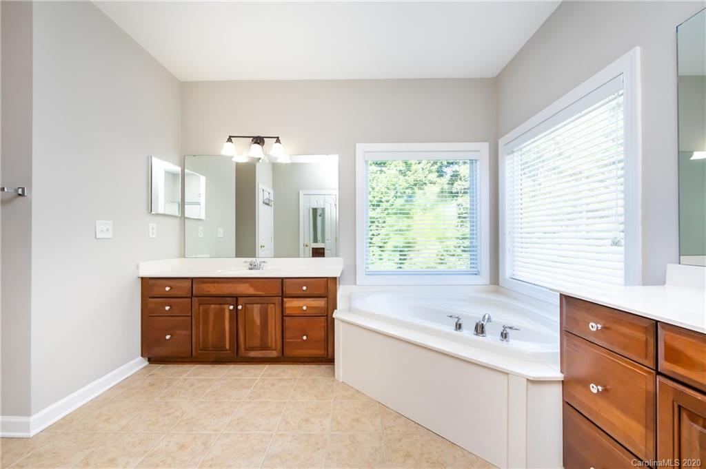 2018 Chipstone Road Charlotte, NC 28262 - Photo 25 of 48 Gallery Image 25