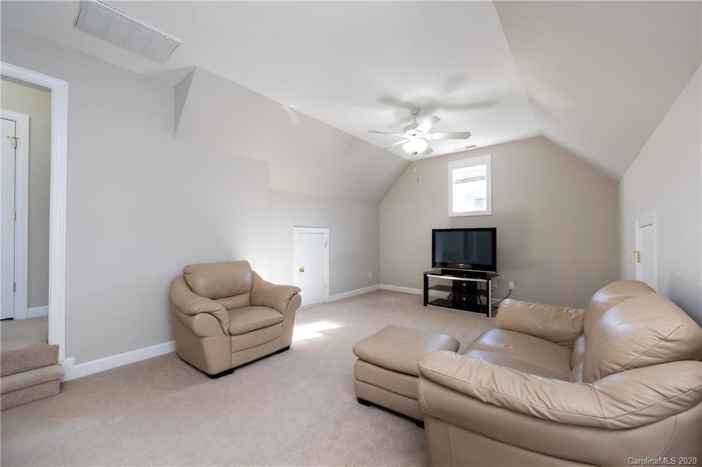 2018 Chipstone Road Charlotte, NC 28262 - Photo 35 of 48 Gallery Image 35