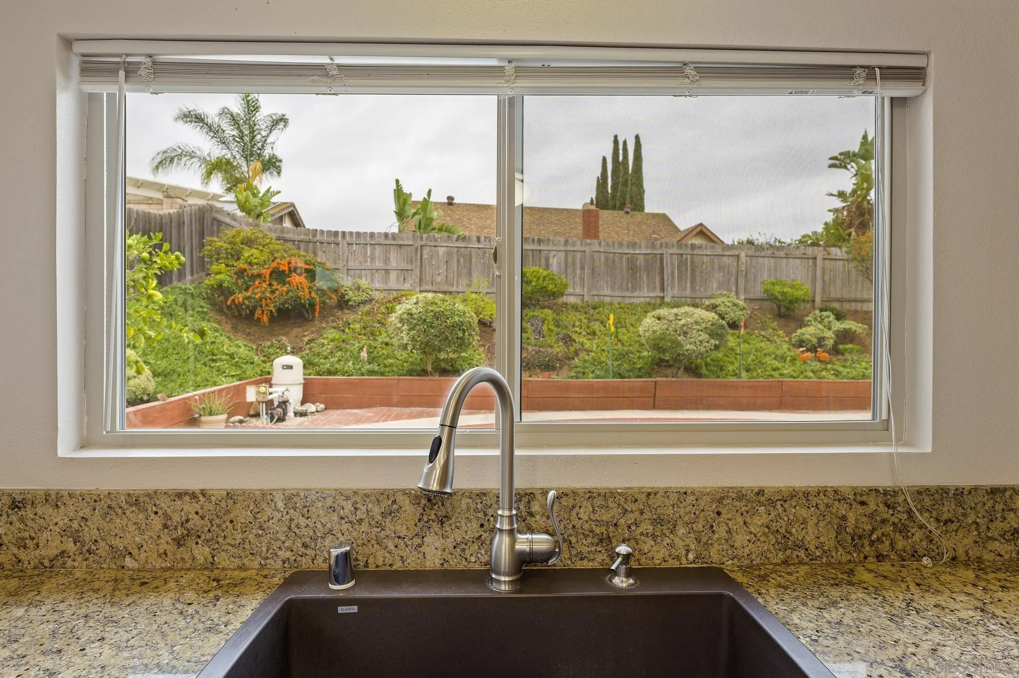 12443 McFeron Road Poway, CA 92064 - Photo 13 of 37 a sink with a window