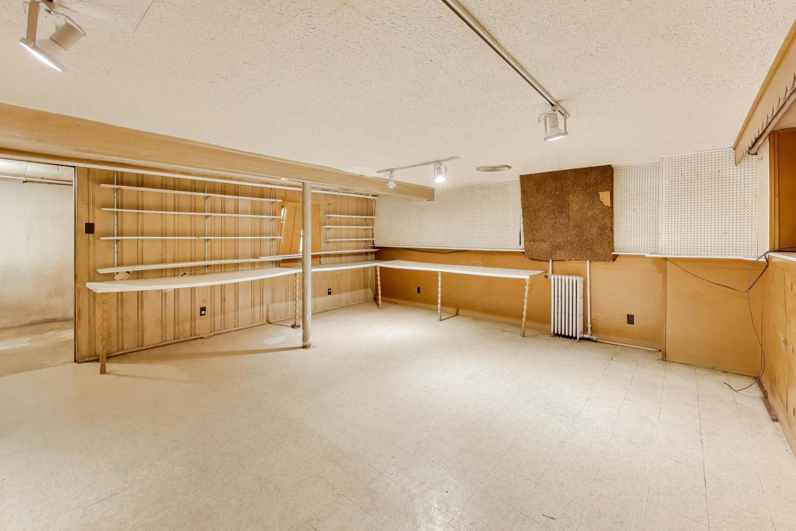 701 Elmore Street Park Ridge, IL 60068 - Photo 26 of 33