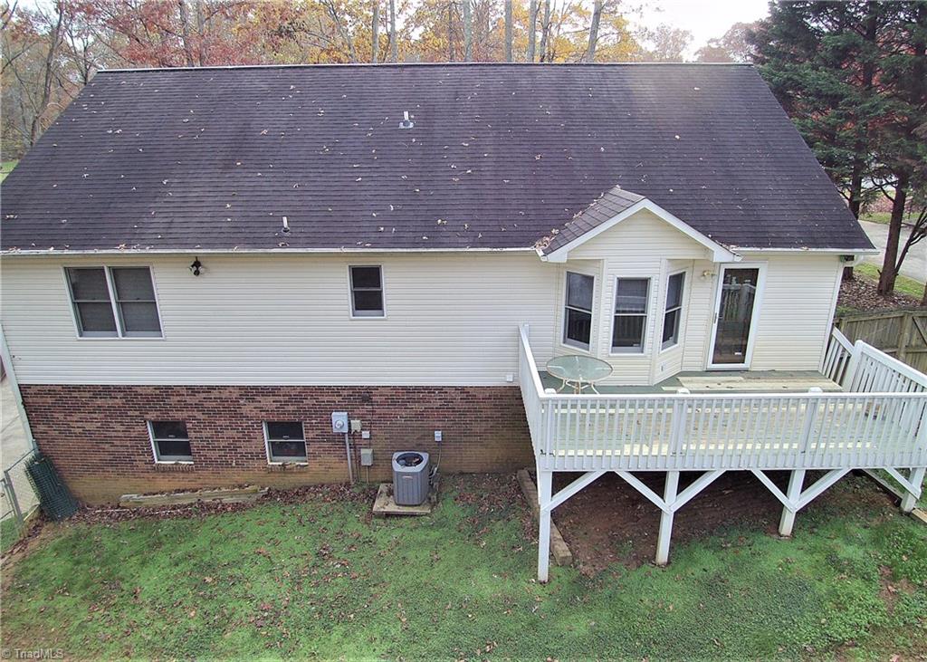 1407 Sullivan Road Thomasville, NC 27360 - Photo 4 of 16