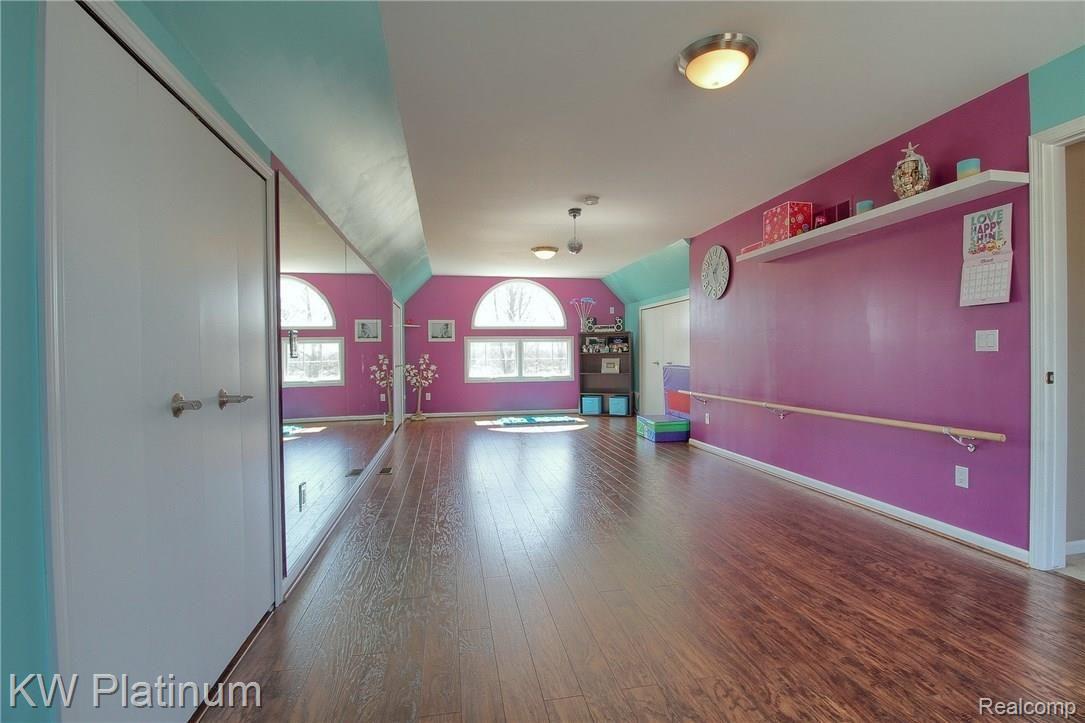 23633 Hagen Road Macomb, MI 48042 - Photo 31 of 53 Bonus_Room.jpg
