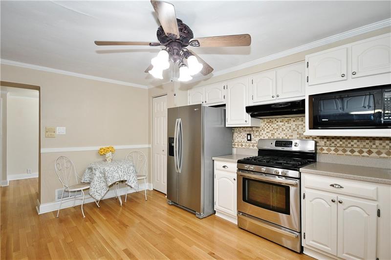 120 Leon Road Pittsburgh, PA 15220 - Photo 12 of 43 Gallery Image 12