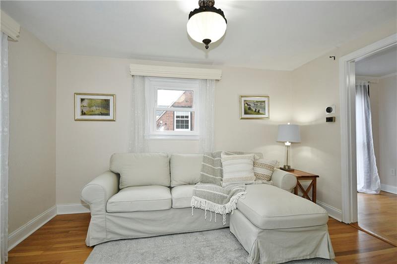 120 Leon Road Pittsburgh, PA 15220 - Photo 19 of 43 Gallery Image 19