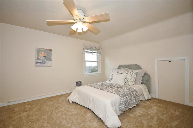 120 Leon Road Pittsburgh, PA 15220 - Photo 27 of 43 Gallery Image 27