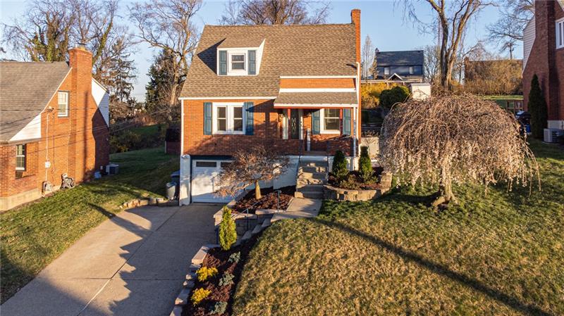 120 Leon Road Pittsburgh, PA 15220 - Photo 3 of 43 Gallery Image 3