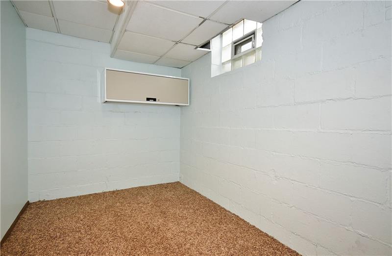 120 Leon Road Pittsburgh, PA 15220 - Photo 34 of 43 Gallery Image 34