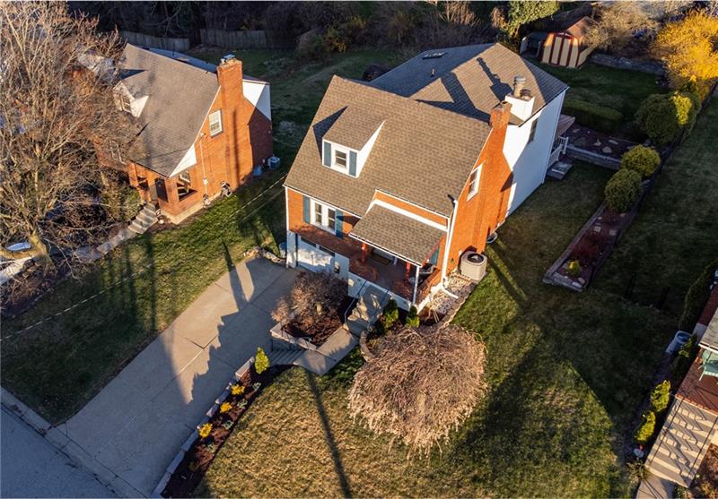 120 Leon Road Pittsburgh, PA 15220 - Photo 4 of 43 Gallery Image 4
