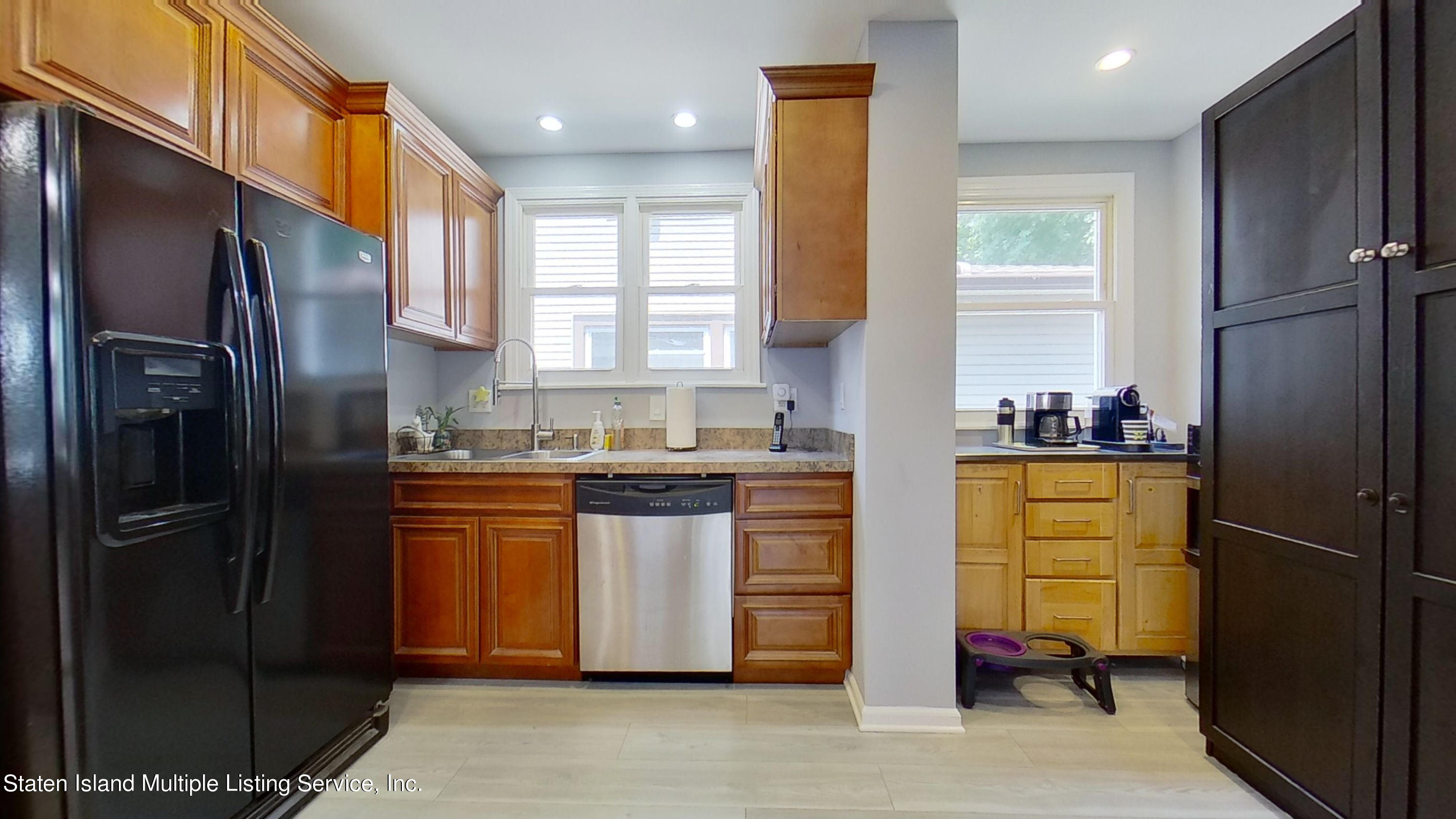 41 Rugby Avenue Staten Island, NY 10301 - Photo 12 of 45 12kitchen