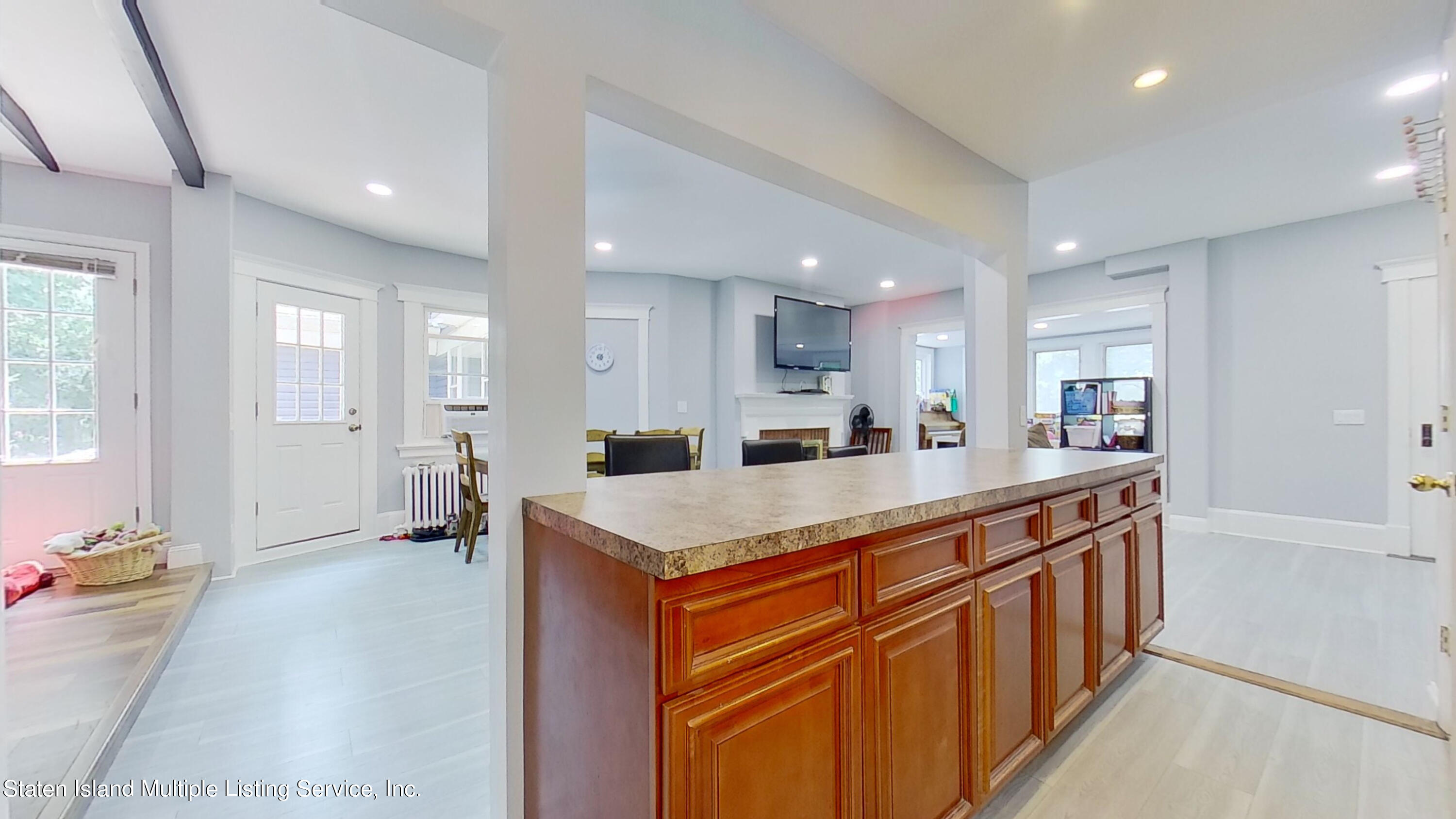41 Rugby Avenue Staten Island, NY 10301 - Photo 14 of 45 14kitchen