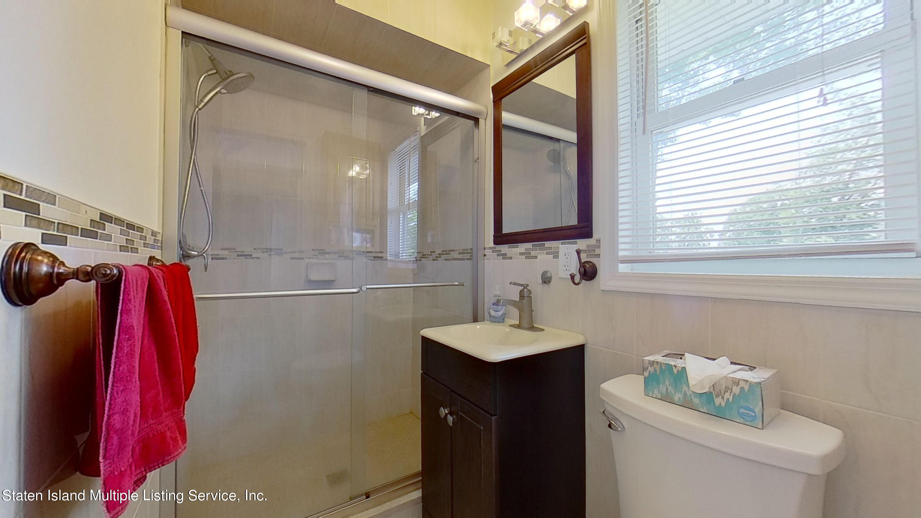 41 Rugby Avenue Staten Island, NY 10301 - Photo 39 of 45 32bathroom#4