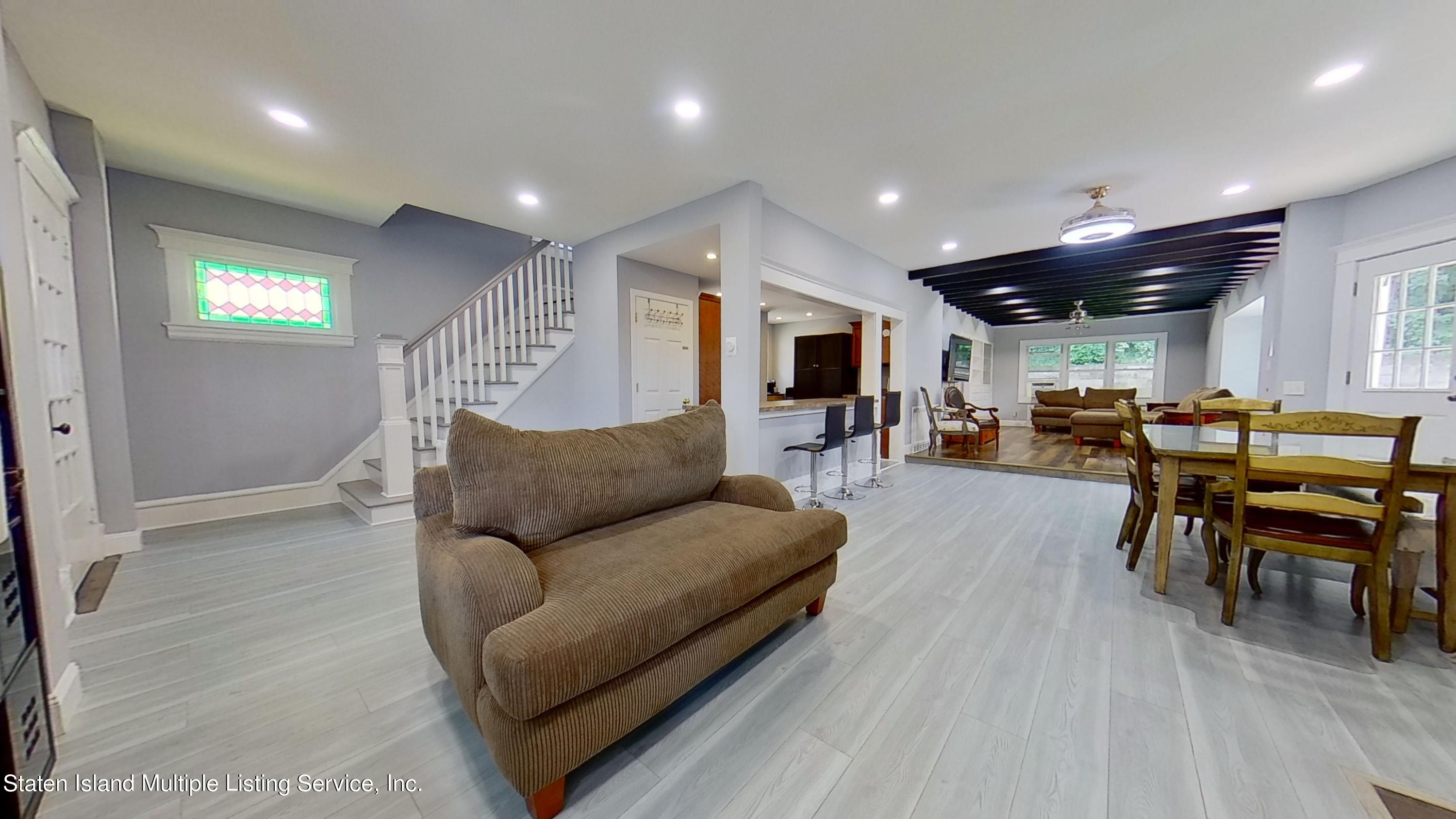 41 Rugby Avenue Staten Island, NY 10301 - Photo 6 of 45 06livingroom