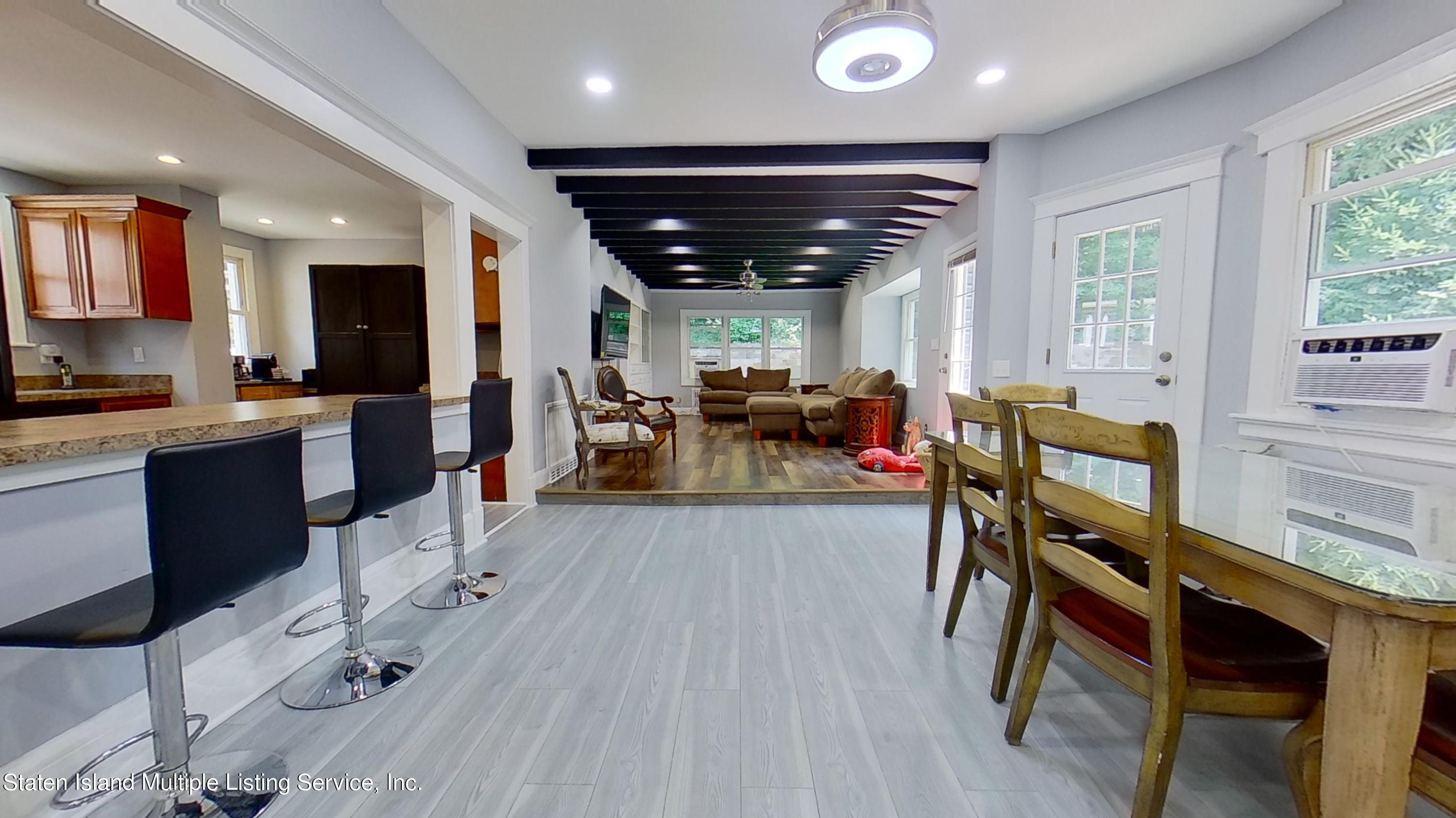 41 Rugby Avenue Staten Island, NY 10301 - Photo 7 of 45 07livingroom