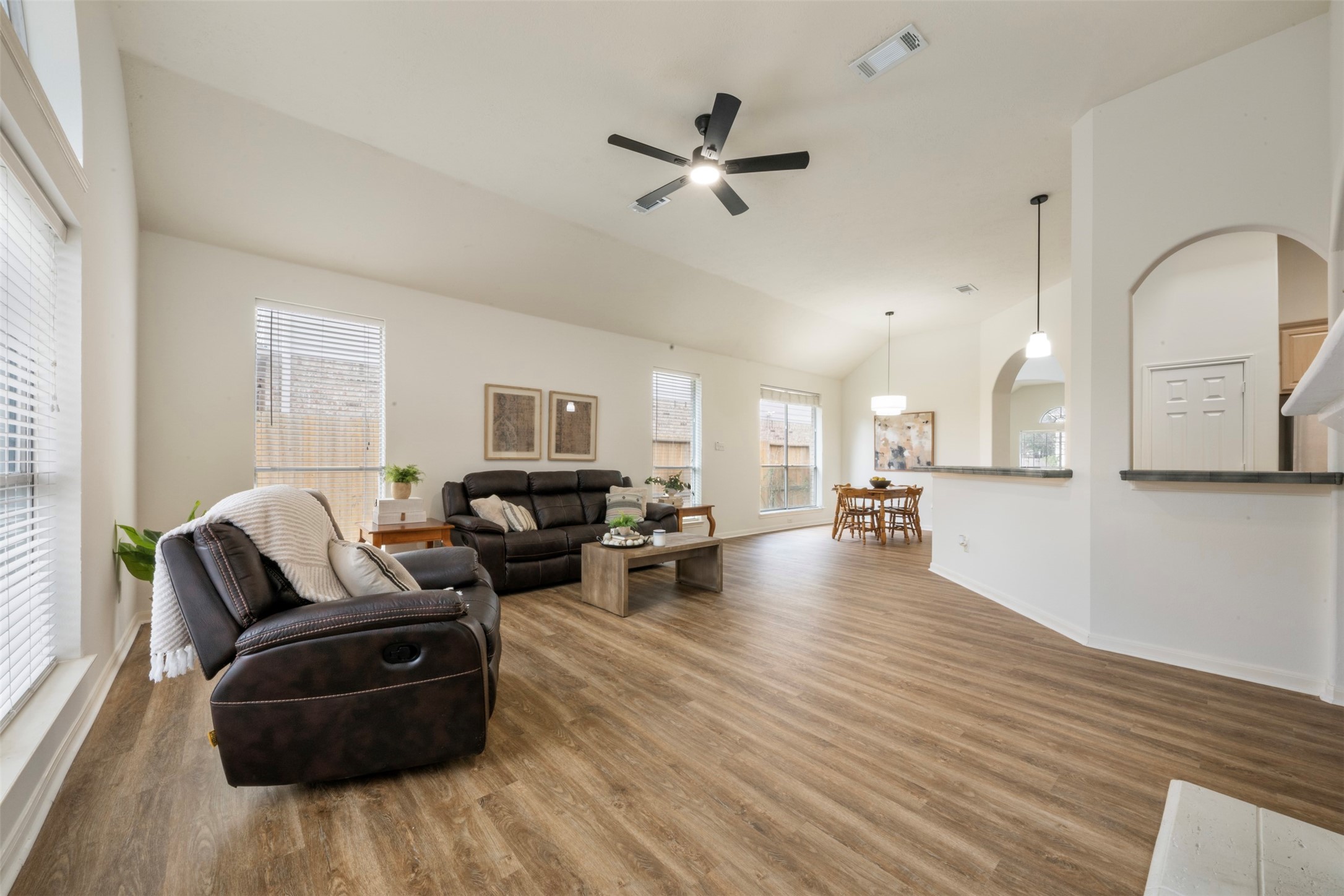 9211 Memorial Hills Drive Spring, TX 77379 - Photo 15 of 33