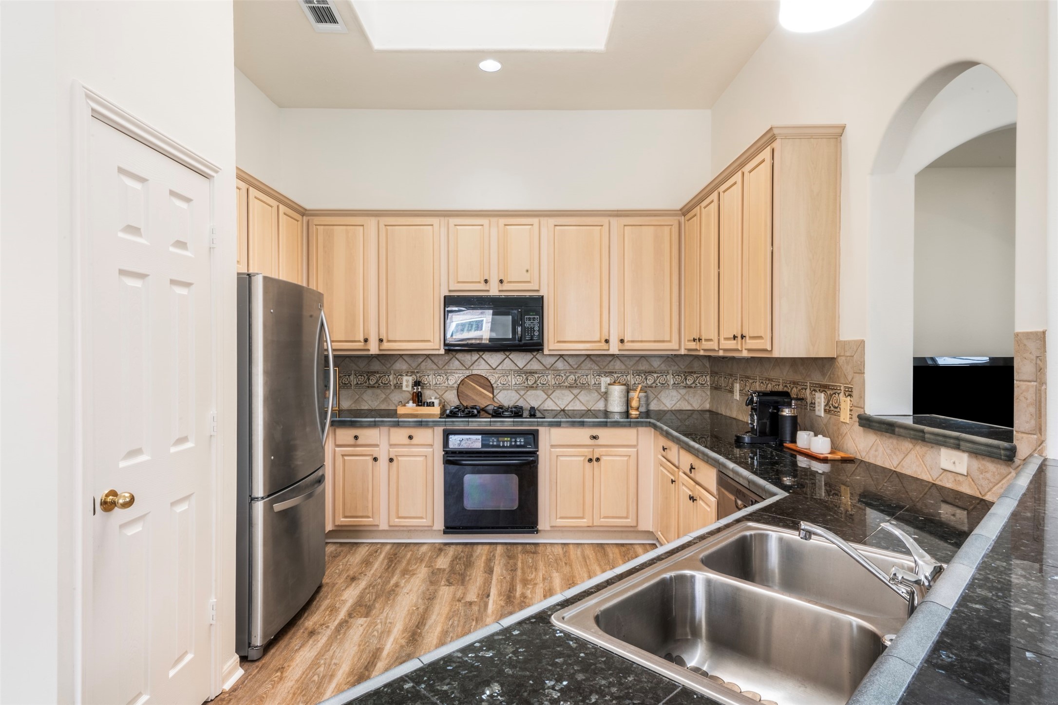 9211 Memorial Hills Drive Spring, TX 77379 - Photo 17 of 33