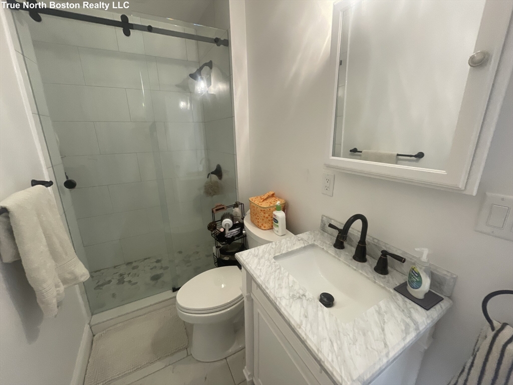 206 Hanover Street, Unit 2 Boston, MA 02113 - Photo 6 of 7