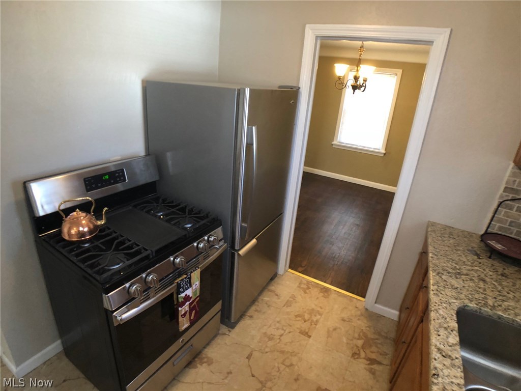 4003 Northampton Road Cleveland Heights, OH 44121 - Photo 14 of 33