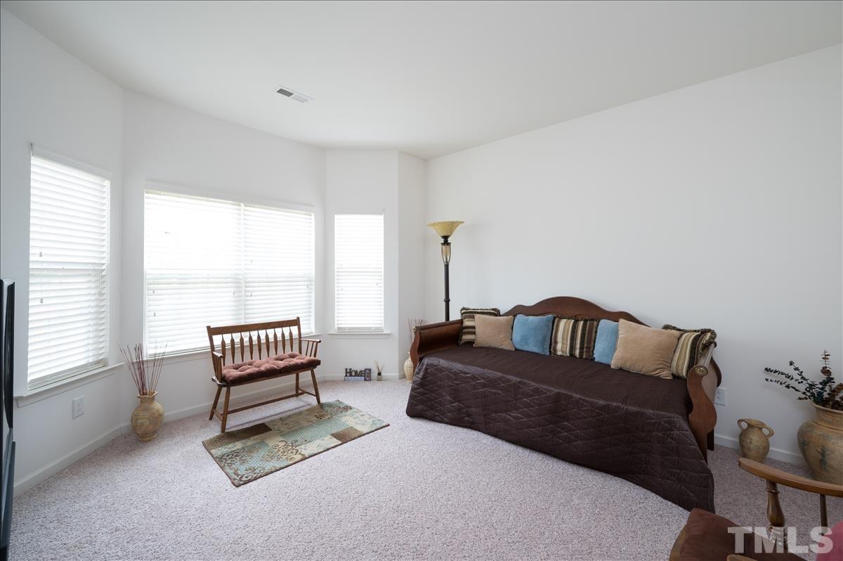 5313 Heather Ridge Lane Raleigh, NC 27610 - Photo 4 of 27 Gallery Image 4