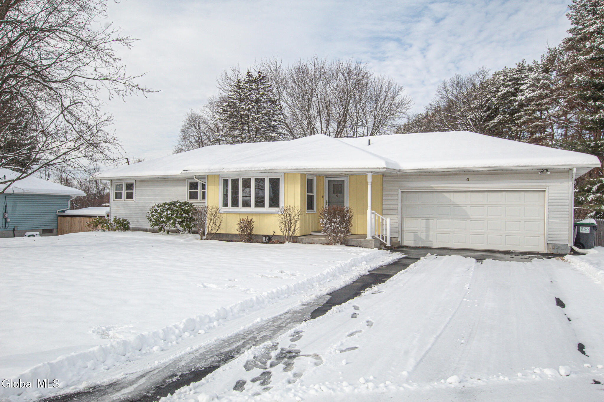 4 Rustyville Road Colonie, NY 12205 - Photo 2 of 35 4 rustyville-50