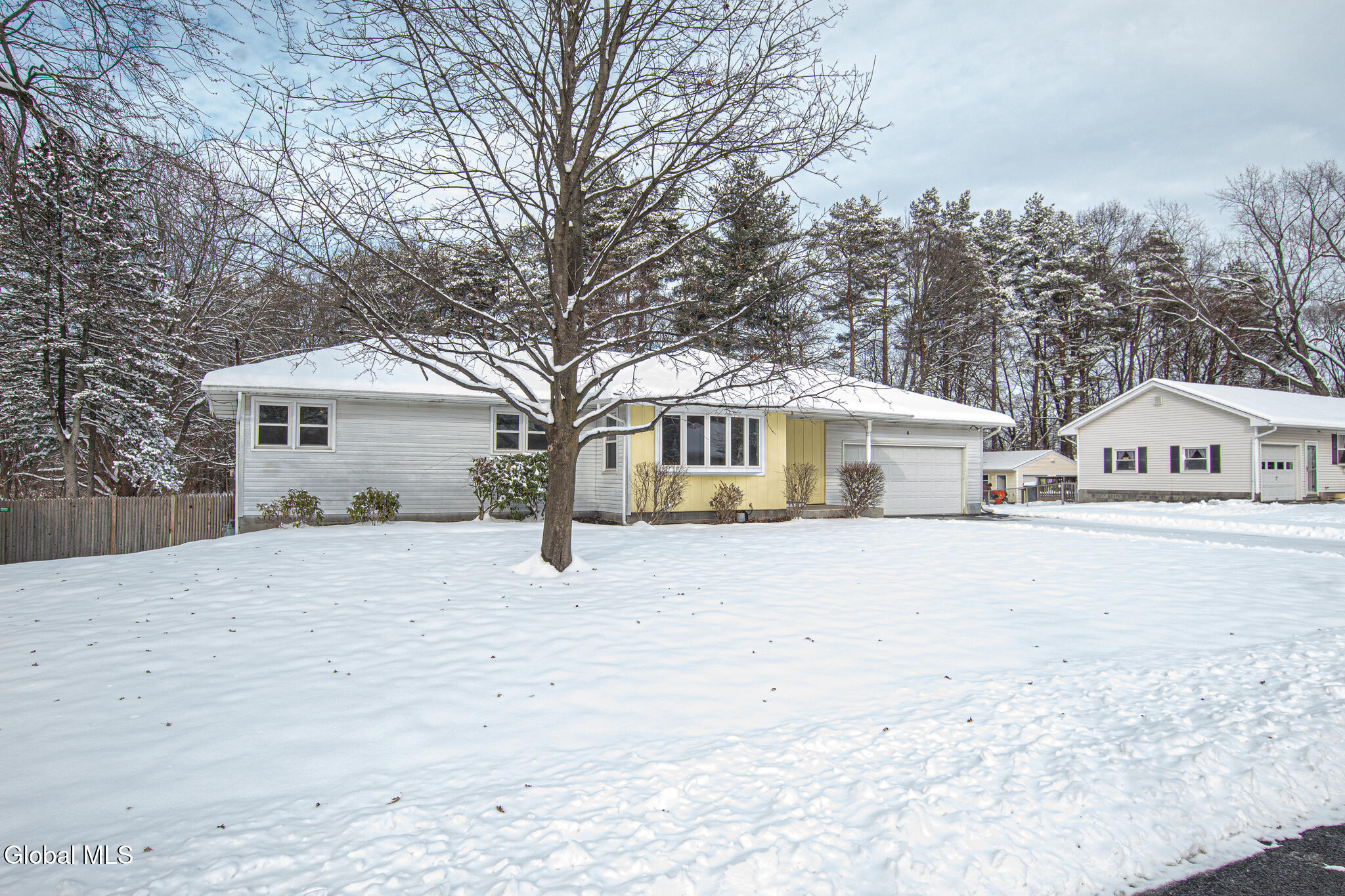 4 Rustyville Road Colonie, NY 12205 - Photo 3 of 35 4 rustyville-55