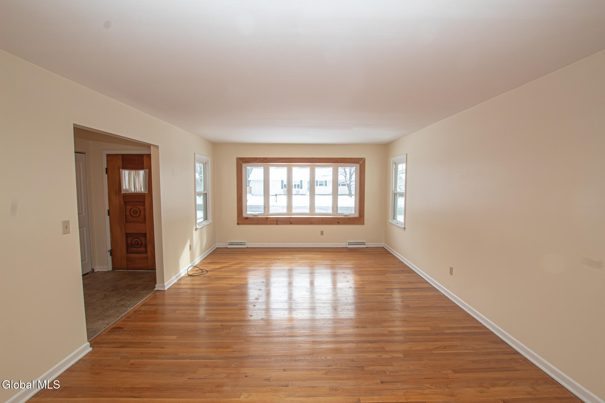 4 Rustyville Road Colonie, NY 12205 - Photo 7 of 35 4 rustyville-46