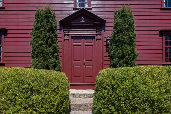 a view of entryway
