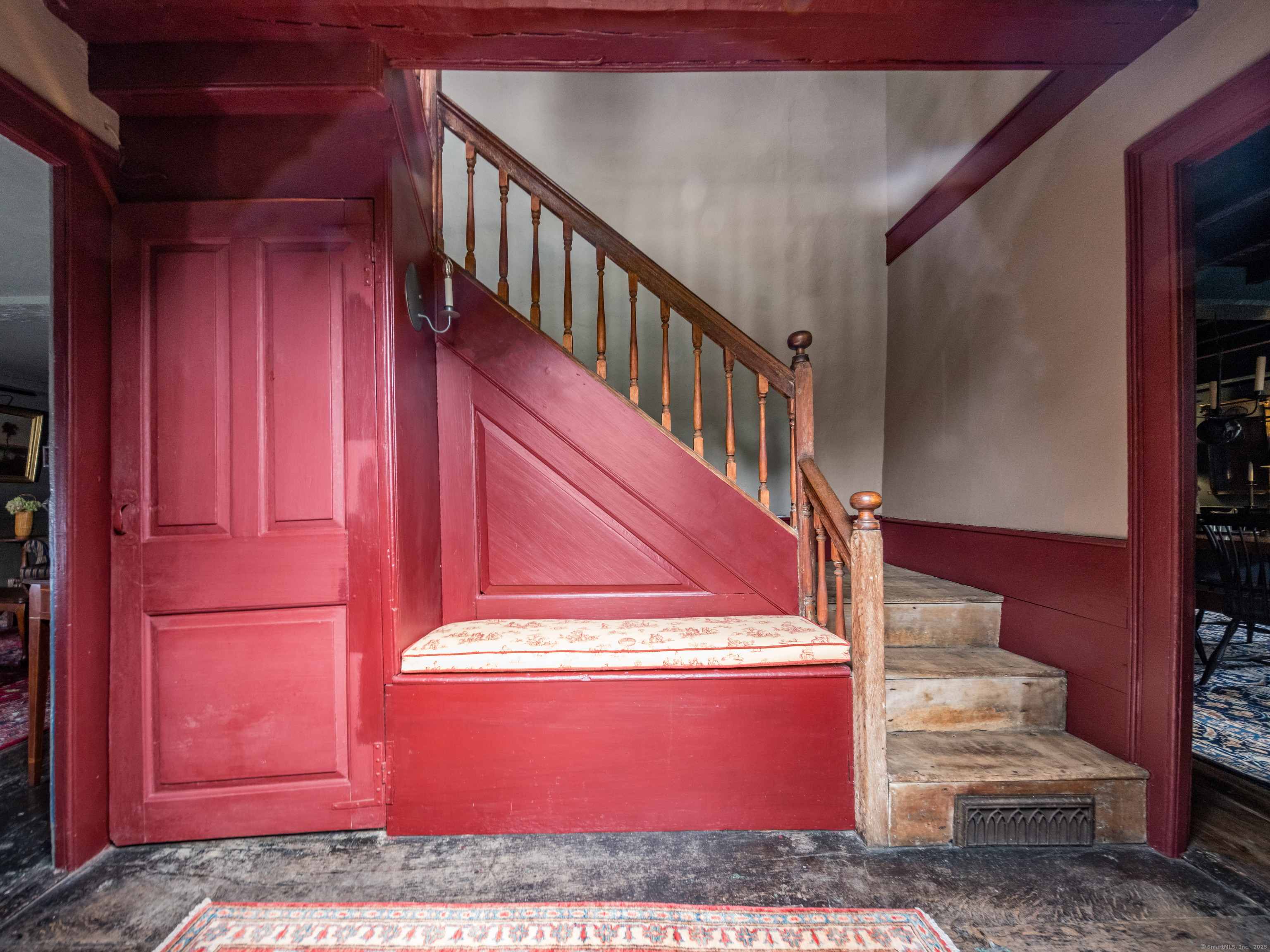 575 Leetes Island Road Guilford, CT 06437 - Photo 6 of 39 a view of entryway