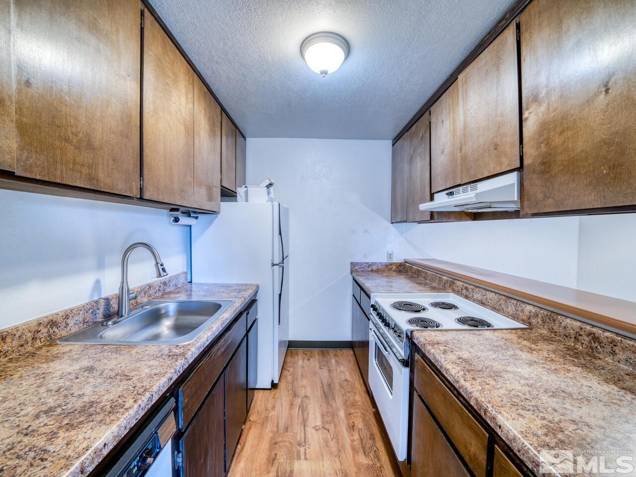 2450 Lymbery Street, Unit 315 Reno, NV 89509 - Photo 6 of 12 Photo 6