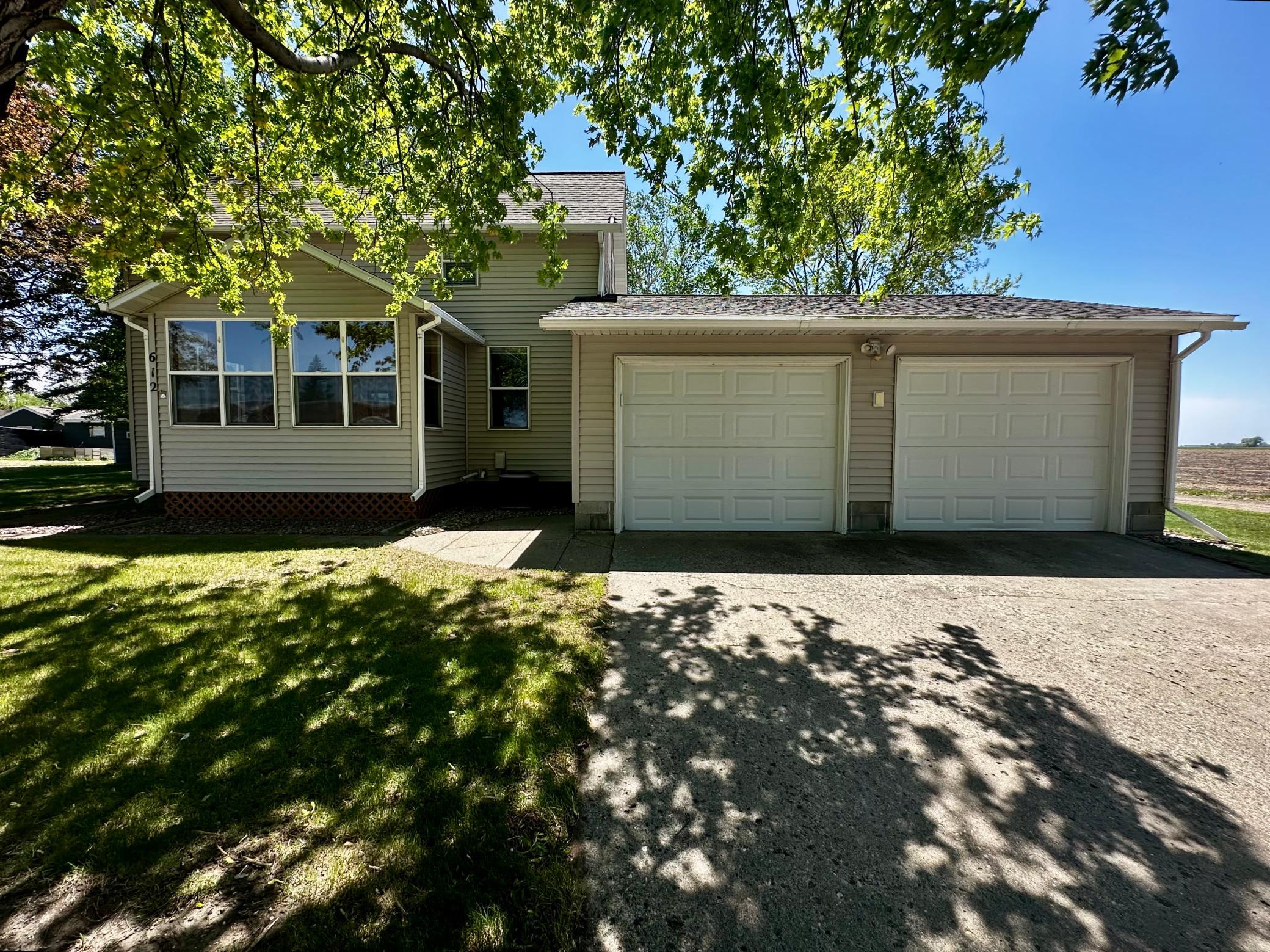 612 2nd Street Lucan, MN 56255 - Photo 4 of 49