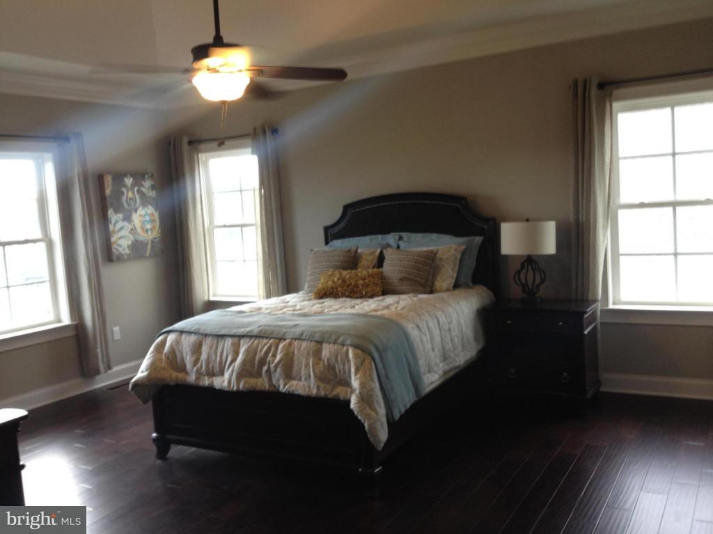 729 Integrity Drive, Unit 122 Lititz, PA 17543 - Photo 14 of 21 Gallery Image 14
