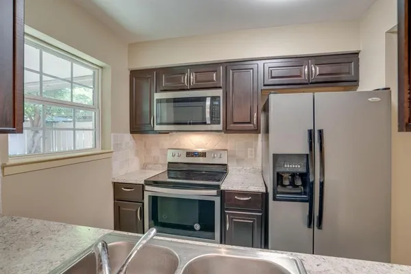 $1,750 | 2809 Lineville Drive, Unit 105, Farmers Branch, TX 75234