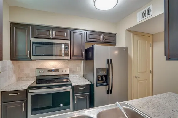 $1,750 | 2809 Lineville Drive, Unit 105, Farmers Branch, TX 75234