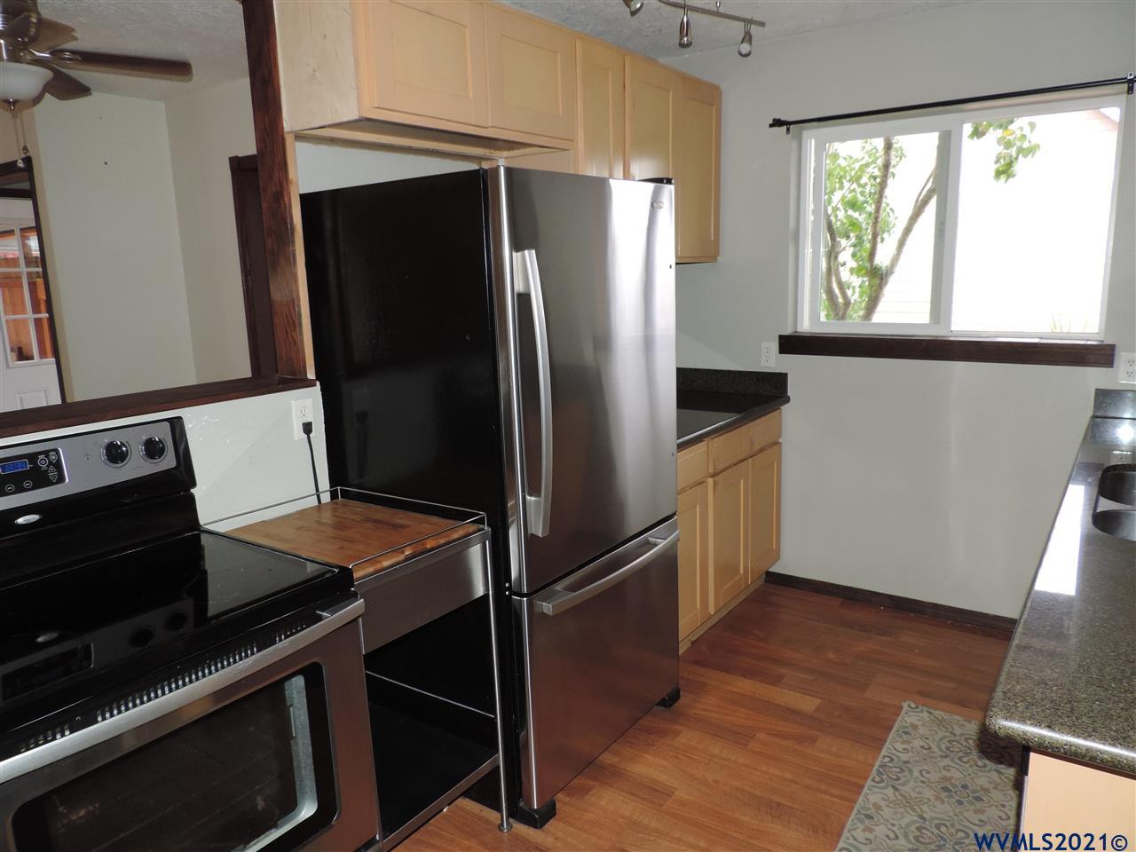 4980 Jones Road Southeast Salem, OR 97302 - Photo 8 of 15 Gallery Image 8