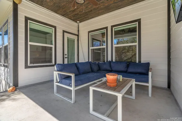 a view of a livingroom with furniture