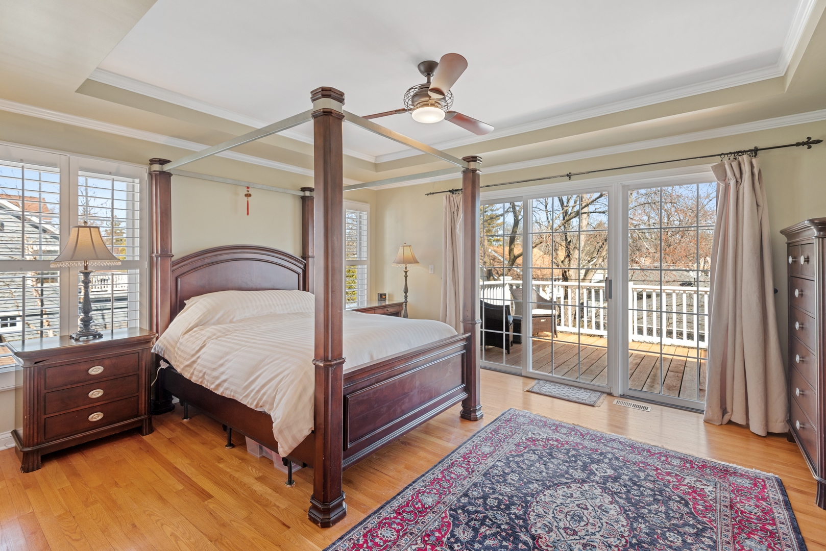 463 Green Bay Road Highland Park, IL 60035 - Photo 7 of 27 a spacious bedroom with a bed and a window