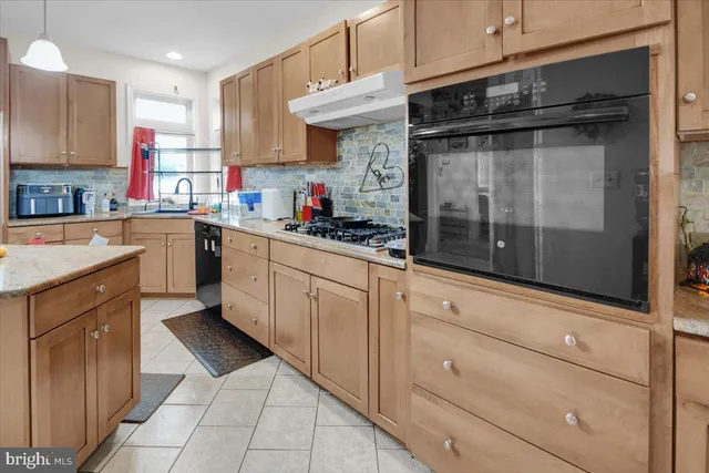 $549,900 | 12 Trimble Boulevard, Brookhaven, PA 19015