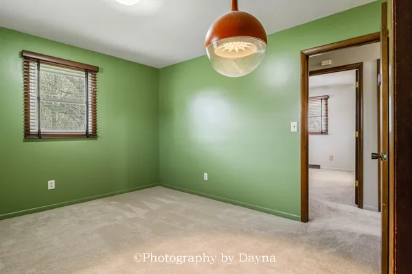 $365,000 | 913 Southgate Road, New Lenox, IL 60451