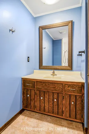 $365,000 | 913 Southgate Road, New Lenox, IL 60451