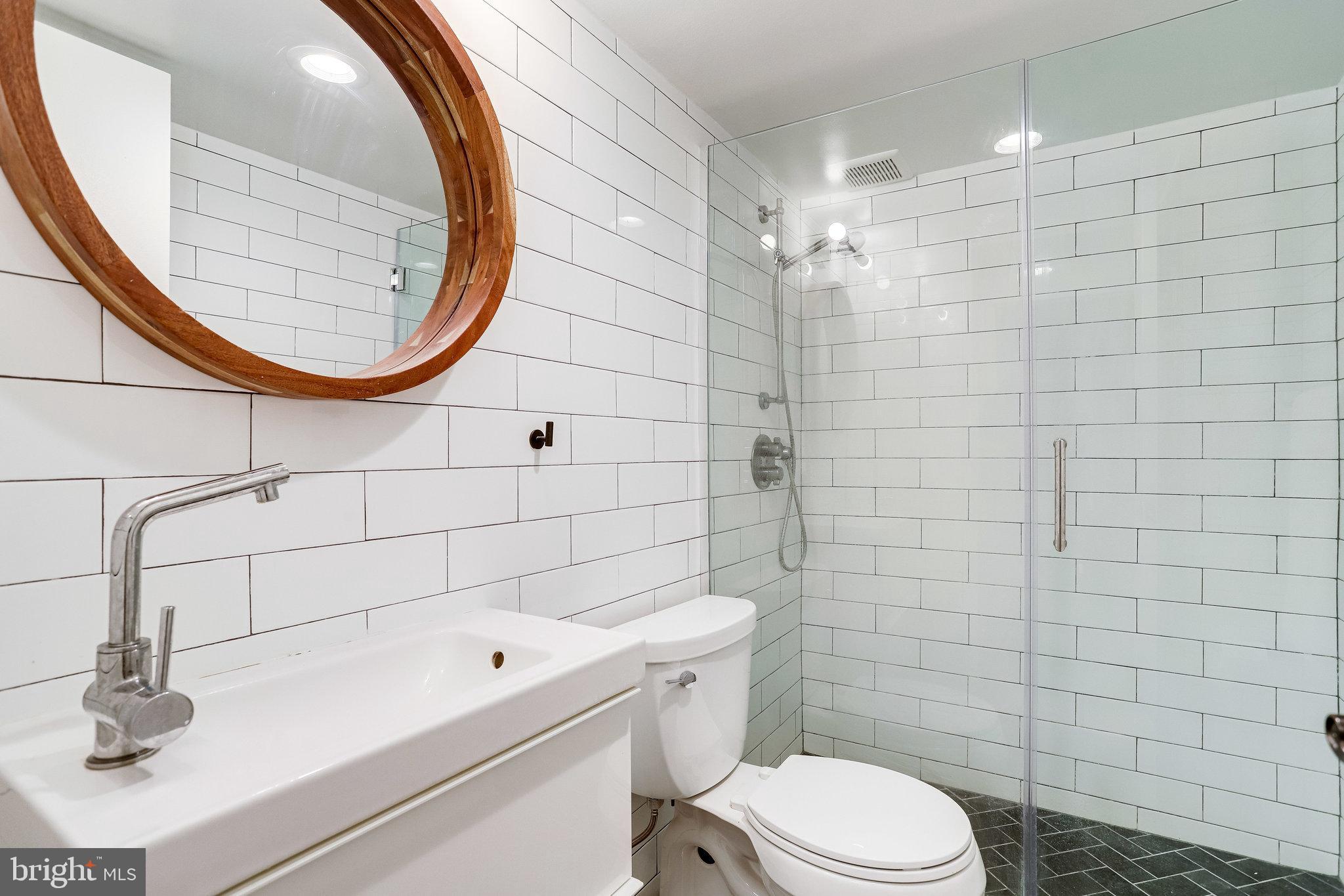 520 N Street Southwest, Unit S318 Washington, DC 20024 - Photo 18 of 46 Bathroom