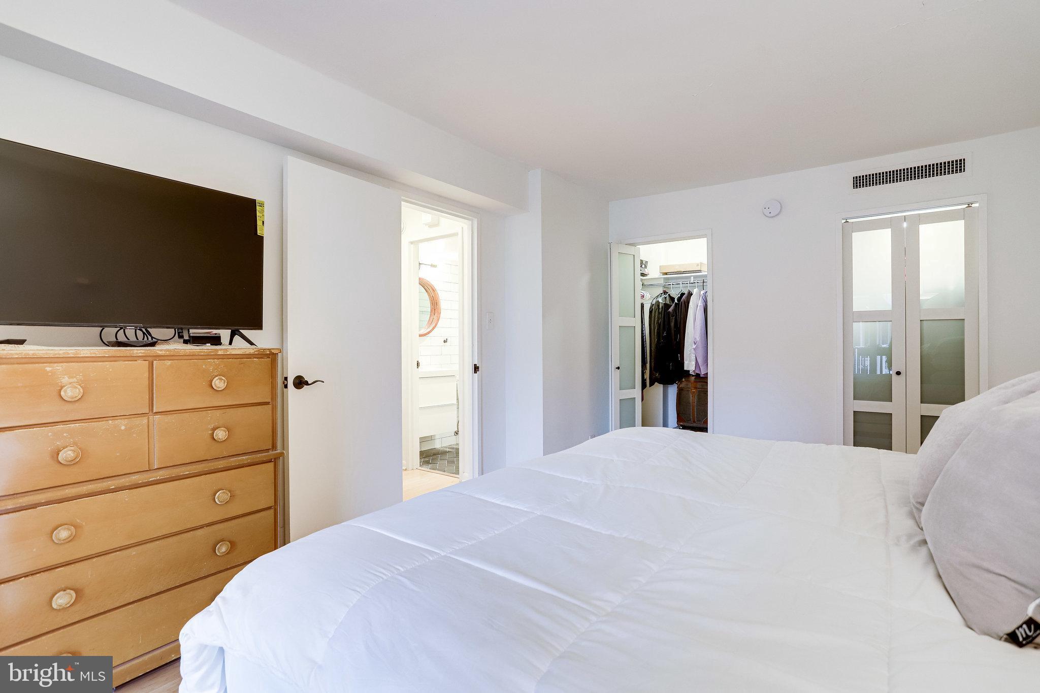 520 N Street Southwest, Unit S318 Washington, DC 20024 - Photo 29 of 46
